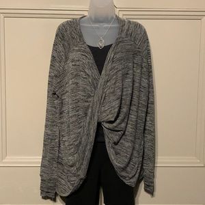 Coco & Carmen sweater with twist in front Sz ~> Small